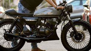 கவர்ச்சியான தோற்றத்தில் மாடிஃபை யமஹா ஆர்எக்ஸ்135 பைக்!! விற்பனையில் உள்ளது...