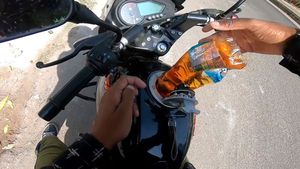 ஒரு லிட்டர் பெட்ரோலுக்கு பஜாஜ் பல்சர் எவ்ளோ மைலேஜ் தரும்?.. அட இவ்ளோவா..! நம்பவே மாட்டீங்க!!