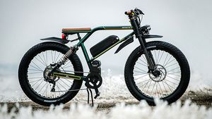 மணிக்கு 64கிமீ வேகத்தில் இயங்கக்கூடிய இ-பைக்!! அமெரிக்காவில் விற்பனைக்கு வருகிறது!