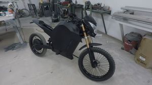 மணிக்கு 150கிமீ வேகத்தில் இயங்கும் எலக்ட்ரிக் பைக்கை நீங்களே உருவாக்கலாம்- எப்படினு தெரியனுமா?. வீடியோ!!