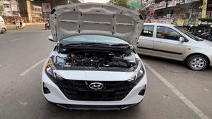 சிஎன்ஜி தொகுப்புடன் ஹூண்டாய் ஐ20 ஹேட்ச்பேக்!! 8 இன்ஜெக்டர்களுடன்... வீடியோ!