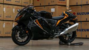 இந்தியர்கள் மத்தியில் இவ்ளோ பெரிய வரவேற்பா! ஒரு மணி நேரத்துல விற்று தீர்ந்த 16 லட்ச ரூபா பைக்!