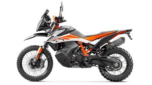 பஜாஜின் தொழிற்சாலையில் காட்சிதந்த கேடிஎம் 790 அட்வென்ச்சர்!! இந்தியாவில் விற்பனைக்கு வருகிறதா?