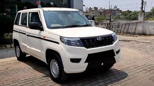 விலை குறைவான மஹிந்திரா பொலிரோ நியோ காரிலேயே இவ்வளவு வசதிகளா!! விவரிக்கும் வீடியோ இதோ!