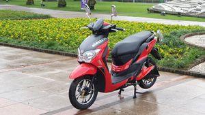 ஒரு நாளைக்கு ஒரு நபருக்கு இலவச எலெக்ட்ரிக் ஸ்கூட்டர்... தரமான அறிவிப்பை வெளியிட்ட Hero Electric!