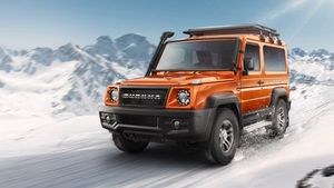 மஹிந்திரா தார் வாகனத்தின் போட்டி மாடலின் விலை ரூ.51,000 அதிகரிப்பு- எக்ஸ்-ஷோரூம் விலை ரூ.14 லட்சத்தை தாண்டியது