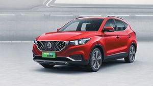 ஆஸ்டரின் கேபின் உடன் 2022 எம்ஜி இசட்.எஸ் இவி ஃபேஸ்லிஃப்ட் கார்!! பிப்ரவரியில் அறிமுகம்!