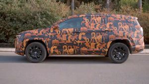 மெரிடியன் எனும் பெயரில் விரைவில் வருகிறது மேட்-இன்-இந்தியா ஜீப் 7 சீட்டர் கார்... அதிகாரப்பூர்வ தகவல்!