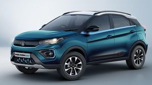 மின்சார வாகனங்களின் விலை எப்போது குறையும்? இவ்ளோ சீக்கிரமே குறைய போகுதா! அப்போ தாராளமா காத்திருக்கலாம்!