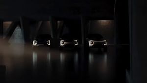 ஆசைய ரொம்ப தூண்டிவிடுறாங்க... புது டீசர் வீடியோவை தனது அக்கவுண்டிலேயே வெளியிட்ட ஆனந்த் மஹிந்திரா!