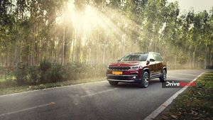 டொயோட்டா ஃபார்ச்சூனருக்கு சவால்... இந்தியாவில் பலரும் காத்து கிடந்த கார் அறிமுகம்... விலை எவ்ளோனு தெரியுமா?