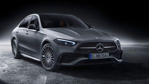 10ம் தேதில இருந்து விற்பனைக்கு கிடைக்கும்! பென்ஸ் சி-கிளாஸ் அறிமுகம்! இந்த கார் எவ்ளோ மைலேஜ் தரும் தெரியுமா?