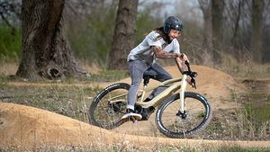 ஒரு முறை சார்ஜ் பண்ணா போதும் 95 கிமீ தாராளமா பயணிக்கலாம்... செம்மையான எலெக்ட்ரிக் மிதிவிண்டி அறிமுகம்!