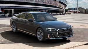 சொகுசு காருனா அது இதுதாங்க... வாயை பிளக்க வைக்கும் ஆடம்பர அம்சங்களுடன் ஆடி ஏ8 எல் கார் அறிமுகம்!