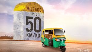 கார ஓரங்கட்ட வச்சுடும்போல.. ஒரு கிலோ சிஎன்ஜி-க்கு 50 கிமீ பயணிக்கும் பியாஜியோவின் புதுமுக ஆட்டோ!