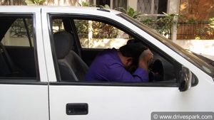 எவ்வளவுதான் சோர்வாக இருந்தாலும் ஒரு சிலர் காரில் தூங்க மாட்டாங்க! இதுக்கு பின்னால இவ்ளோ பெரிய விஷயம் இருக்கா?