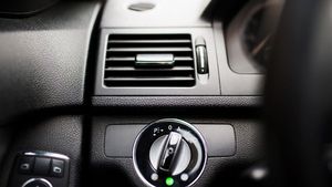 என்னங்க சொல்றீங்க இது புரளியா? காரில் ஏசி போட்டால் மைலேஜ் குறையாதா? எப்படி இது சாத்தியம்...