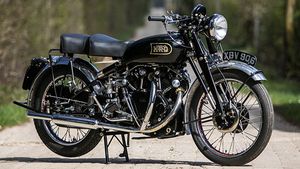 ராயல் என்பீல்டுக்கு போட்டியா பஜாஜும் களமிறங்க போகுதா!.. வின்சென்ட் பிராண்ட் பெயருக்கான உரிமத்தை பெற்ற பஜாஜ்!