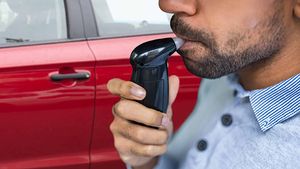 அமெரிக்கத் தமிழர்களே உஷார்... சரக்கு போட்டு காரை எடுத்தால் இனி நடக்கப்போவது இது தான்...