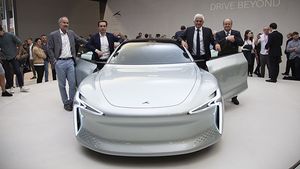 இந்த மாதிரி ஒரு செல்லத்ததான் ரொம்ப நாளா எதிர்பாத்துட்டு இருக்கோம்... 3 நிமிஷ செலவில் 1,000 கிமீ பயணிக்கலாம்!