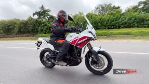 இப்படி ஒரு பைக்கை கேள்வியேபட்டிருக்க மாட்டீங்க! ஆனா செமயா இருக்கு, மோட்டோ மோரினி எக்ஸ்-கேப் 650எக்ஸ் ரிவியூ