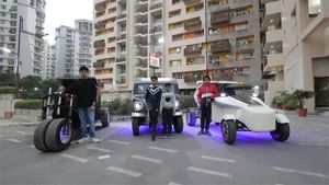 ஸ்கூல் படிக்கிற பசங்களுக்குள்ள இவ்ளோ திறமையா!! காற்றை சுத்தம் செய்யும் வசதி உடன் இ-காரை உருவாக்கி அசத்தல்!