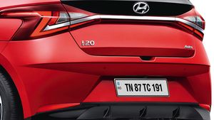 ரொம்ப பழசு போல தெரிஞ்சாலும் உடனே புதுசுபோல மாத்திடலாம்... வெது வெதுவெனு தண்ணி, சோப்பு கரைசலே போதும்!