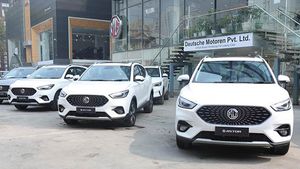 ஒரே நாளில் இவ்ளோ கார்கள் டெலிவரியா! மொத்தமாக வாங்கி போட்ட பிரபல நிறுவனம்! இது எல்லாருக்கும் பிடிச்ச கார் ஆச்சே