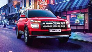 க்ரெட்டாவின் பவர்ஃபுல் மோட்டாருடன் விற்பனைக்கு வந்தது 2023 வென்யூ... சும்மா சர்சர்னு போகலாம்!