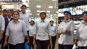 100% பெண் தொழிலாளர்கள் மட்டுமே... அசோக் லேலண்டின் அசத்தலான மூவ் - ஓசூர் தொழிற்சாலையில்!!