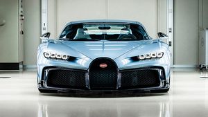 புகாட்டி காருக்கு பெயிண்ட் அடிக்க மட்டும் எத்தனை நாள் ஆகும் தெரியுமா? இதுக்கு பின்னாடி இவ்வளவு வேலை நடக்குதா?