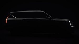 சொகுசு கப்பலே இந்த காரிடம் தோத்திடும்! புதுகார் வாங்குற ஐடியா இருந்தா அது ஒதுக்கிட்டு 15ம் தேதி வர காத்திருங்க