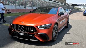 Mercedes-AMG GT63 S E இந்தியாவில் விற்பனைக்கு அறிமுகம்! இதோட டாப் ஸ்பீடு தெரிஞ்சா நீங்களும் வாங்க ஆசப்படுவீங்க