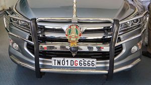 ஏகப்பட்ட ஏமாத்து வேலை நடக்குது! ஃபேன்ஸி நம்பருக்கான கட்டணம் இவ்வளவு தான்! நீங்களே ஆன்லைனில் செக் பண்ணலாம்!