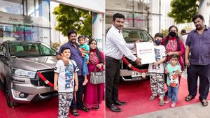 குக் வித் கோமாளி நடிகர் வாங்கிய கார் இவ்வளவு காஸ்ட்லியா? எப்படி இப்படி சம்பாதிச்சாரு?