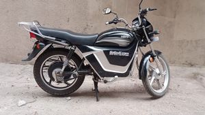 ஆக்டிவா, ஸ்பிளெண்டரை எலெக்ட்ரிக் வண்டியா மாத்த இவ்ளோதான் செலவாகுமா! இது முன்னாடியே தெரியாம போச்சே!