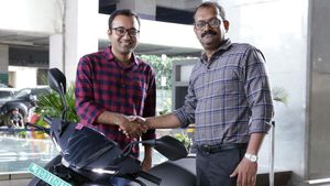 ஏத்தரின் மலிவு விலை இ-ஸ்கூட்டர் 450எஸ்-ன் டெலிவரி தொடங்கியது.. ரொம்ப நாளா காத்திருந்தவங்களுக்கு செம விருந்து!