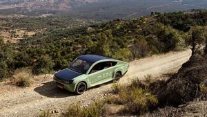 வெறும் சூரிய ஒளி போதும்.. 621 மைல் டிராவல் பண்ணலாம்! ஃபுல்லா சேவிங்ஸ்தான், பத்து காசு செலவாகாது!