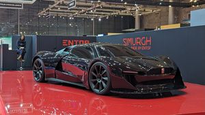 ஜெயிச்சிட்டோம் மாறா!! தாலிபான்களிடம் இருந்து தப்பி இப்படியொரு காரை உருவாக்குவது எல்லாம் சாதாரணம் இல்லை!