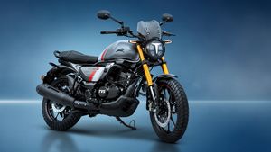 தனியா வேற சிறப்பு பதிப்பைக் கொண்டாந்திருக்காங்களா! விற்பனையில் ஆக்டிவாவையே மிஞ்ச டிவிஎஸ் பிளான் போட்டிருச்சு!