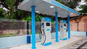 இந்தியாவுக்கு ஏற்ற கண்டுப்பிடிப்பு!! மத்திய அரசு கொஞ்சம் செலவு செய்தால் இவி சார்ஜிங் பிரச்சனை இல்ல!