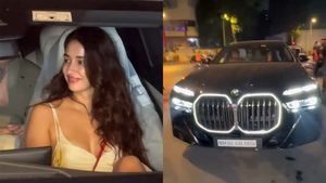 செதுக்கி வெச்ச சிலை மாதிரி இருக்காங்க! 2 கோடி ரூபாய் காரில் வந்தது அவங்களா! தூக்கத்தை தொலைத்த இளசுகள்!