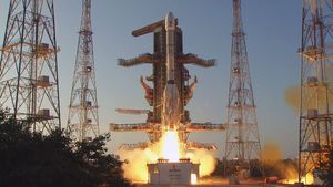 தீபாவளி ராக்கெட் மாதிரி அசால்டா ஜிஎஸ்எல்வி ராக்கெட்டை ஏவிய இஸ்ரோ! இது வேற லெவல் சாதனை!