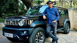 மஹிந்திராவுக்கு பதில் மாருதி காரை வாங்கியது இந்த பிரபலமா!! காரணத்தை கேட்டால் நீங்களும் மனசு மாறிடுவீங்க!