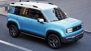 பெட்ரோல், டீசல் கார்களின் கதையை முடிக்க களமிறங்கும் புதிய எலெக்ட்ரிக் கார்கள்... விலை இவ்ளோதானா...