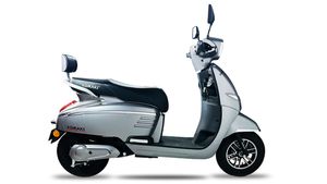 சிங்கிள் சார்ஜில் 100 கிமீ ஓடும் எலெக்ட்ரிக் ஸ்கூட்டரின் விலை இவ்ளோதானா! உண்டியல் பணத்தை வெச்சே வாங்கீரலாம்!