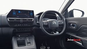 இது செம சூப்பரான கார் ஆனா வாங்க ஆளே இல்லை! ஒரு காரை மட்டுமே வித்துருக்காங்க!