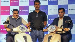 71,000 ரூபாக்கு விற்ற பைக் இப்ப 1.50 லட்சத்துக்கு விக்குது! இதுக்கு யாரு காரணம்? உண்மையை உடைத்த பஜாஜ் எம்டி!