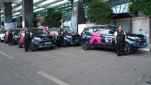 இனி ஒருத்தர் கூட பஸ்ல ஏற மாட்டாங்க! இவ்ளோ கம்மியான கட்டணத்தில் டாக்ஸியா! சந்தோஷத்துல கையும் ஓடல காலும் ஓடல!