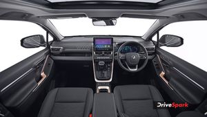 இன்னோவாவை காப்பியடிச்சு மாருதி வெளியிட்ட காரை வாங்க ஆளே கிடையாது! வெறும் 193 பேர் தான் வாங்கியிருக்காங்க!